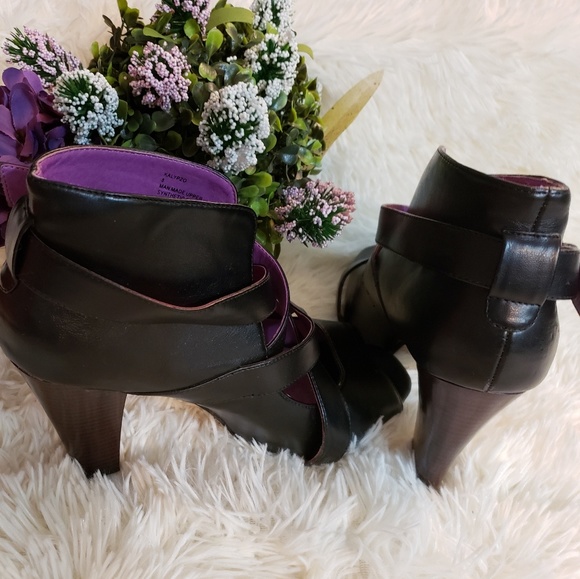 EUC Steve Madden stappy sandals, black, size 8 - Picture 4 of 8